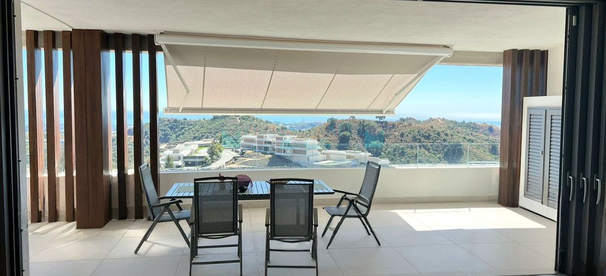 Apartment for sale in La Quinta, Benahavis