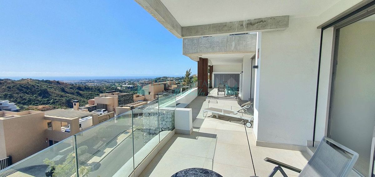 Apartment for sale in La Quinta, Benahavis