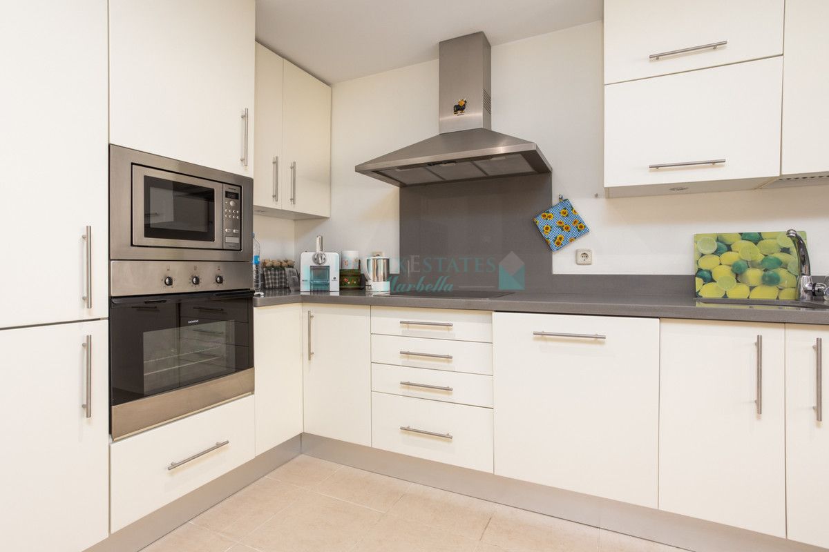 Apartment for sale in Rio Real, Marbella East