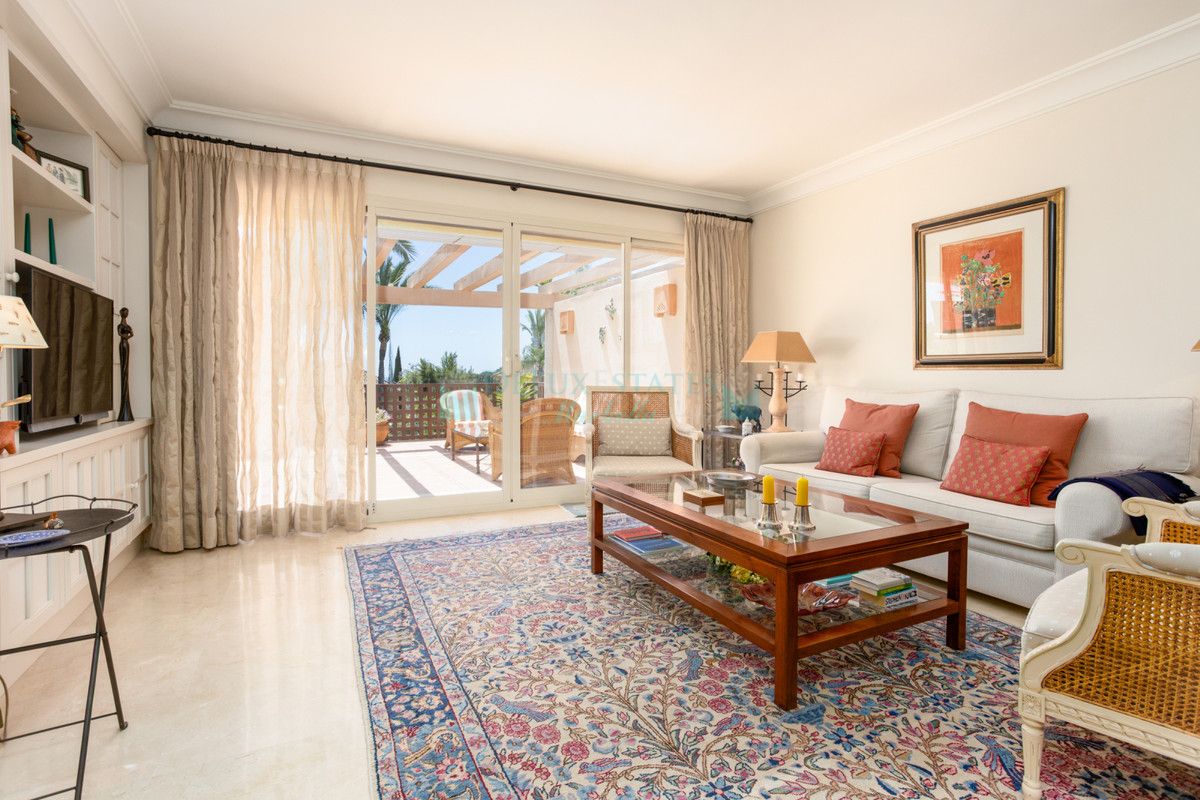 Apartment for sale in Rio Real, Marbella East