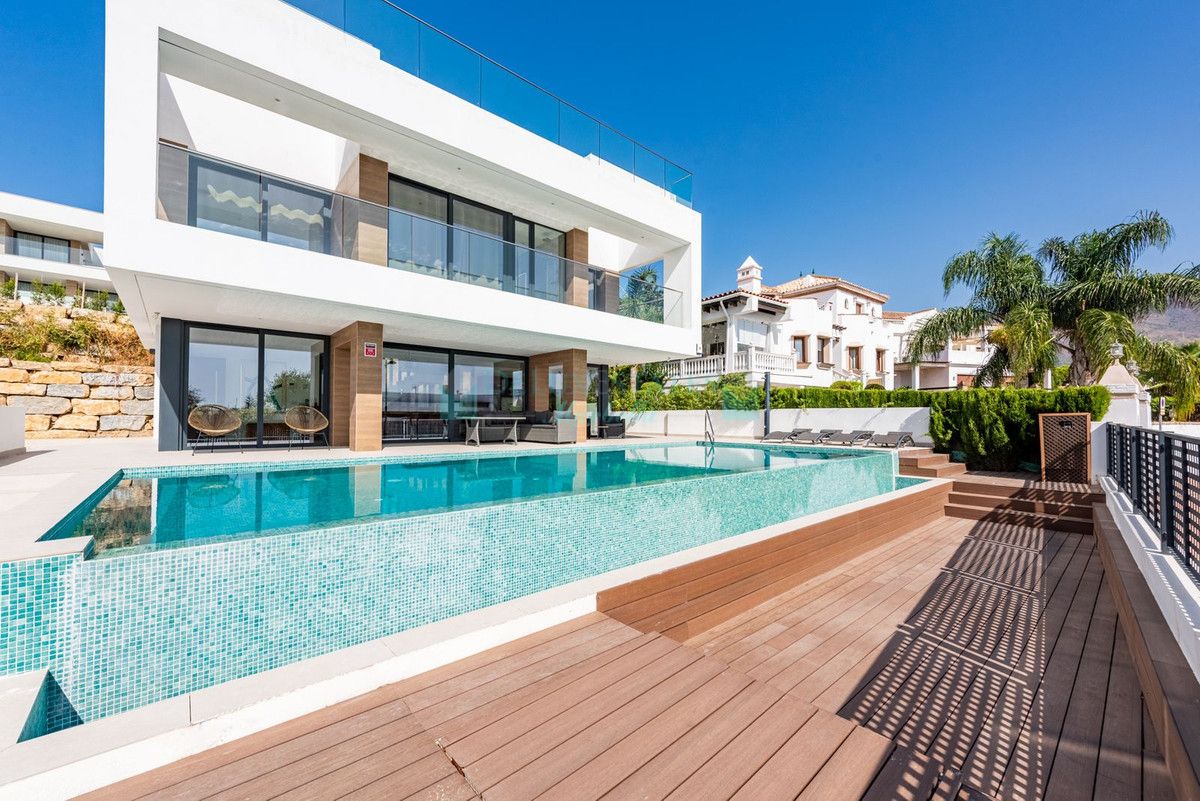 Villa en venta en Estepona