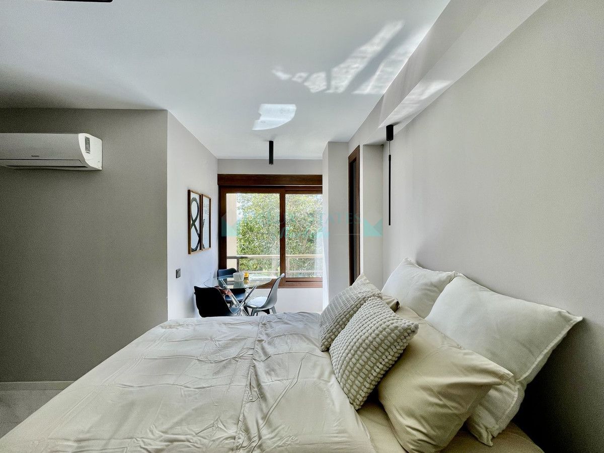 Studio for sale in Nueva Andalucia