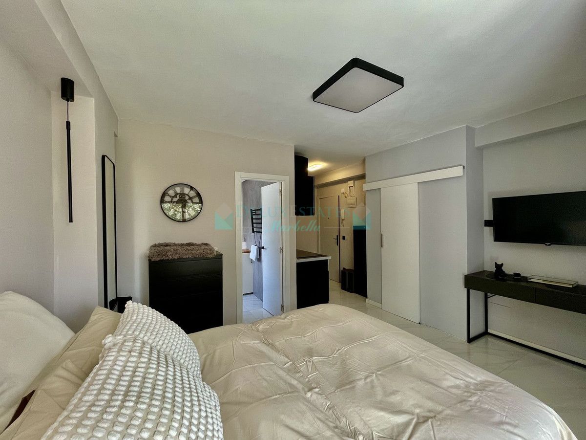 Studio for sale in Nueva Andalucia