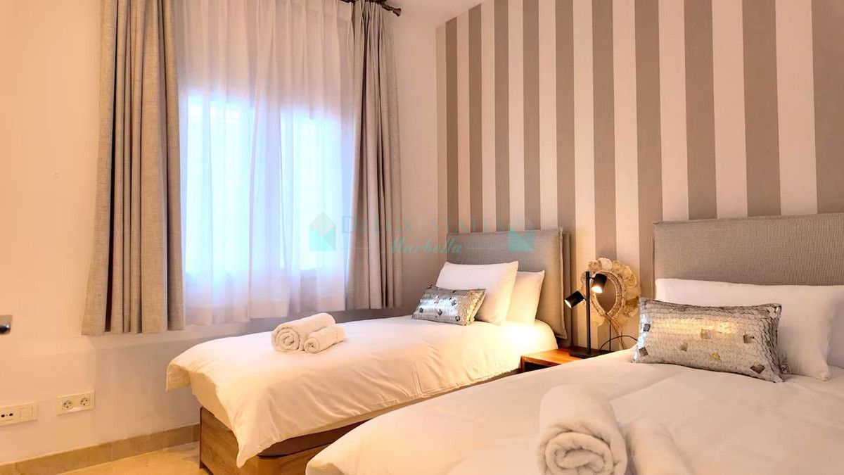 Ground Floor Apartment for rent in El Paraiso, Estepona