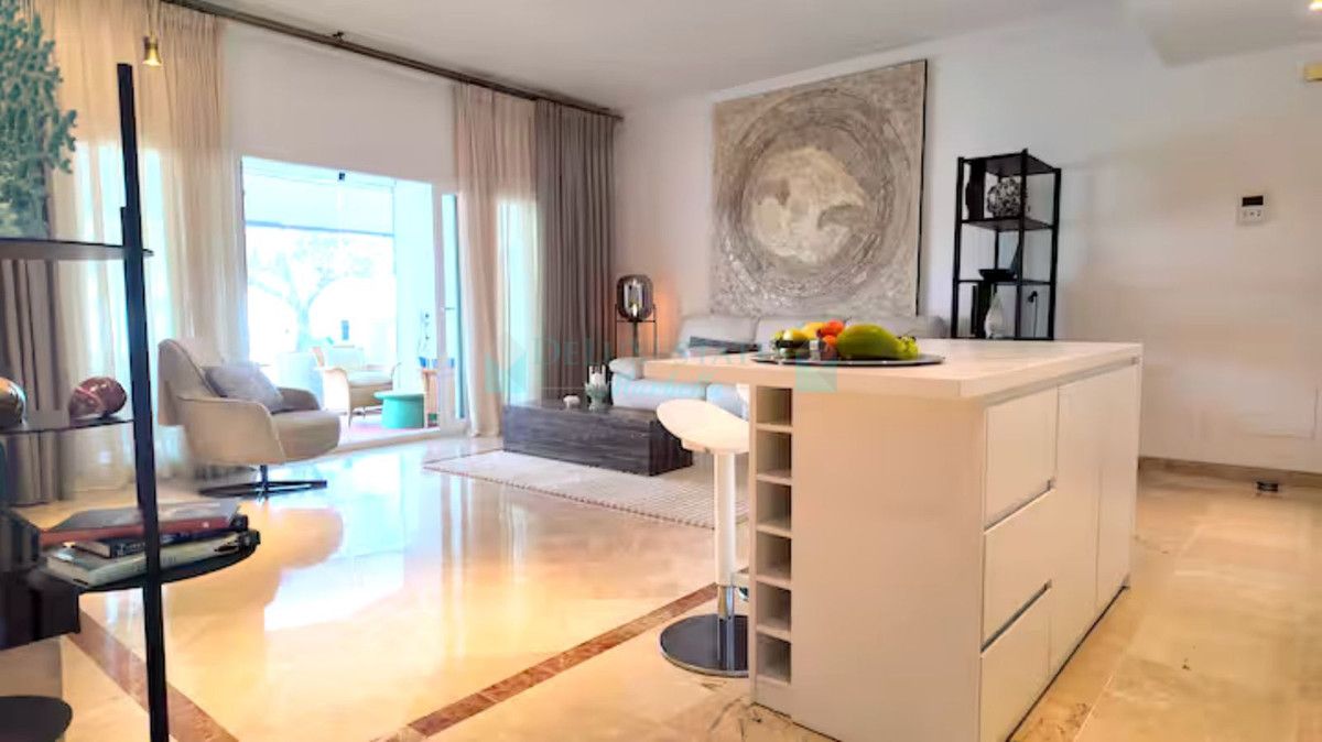 Ground Floor Apartment for rent in El Paraiso, Estepona