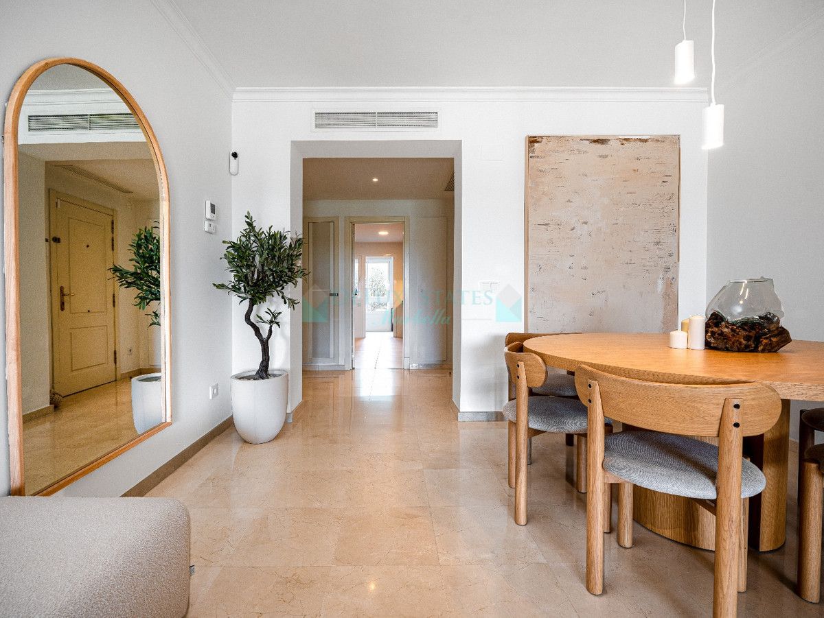 Apartment for sale in La Quinta, Benahavis