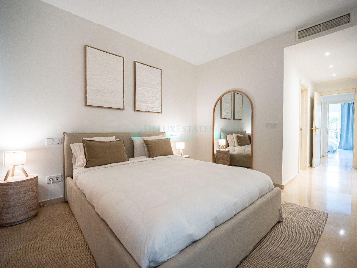 Apartment for sale in La Quinta, Benahavis