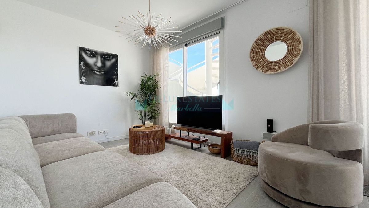 Penthouse for sale in New Golden Mile, Estepona