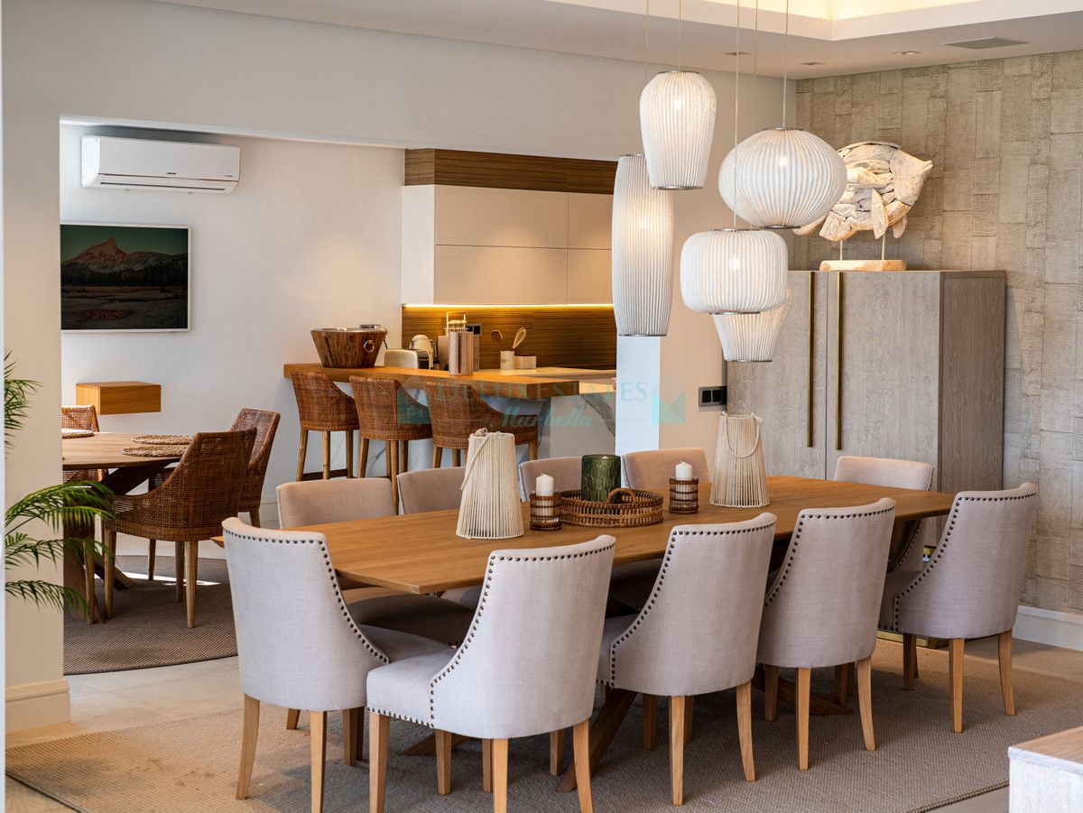 Villa for sale in Los Flamingos, Benahavis