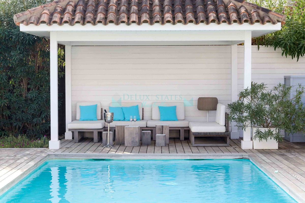 Villa for sale in Benahavis