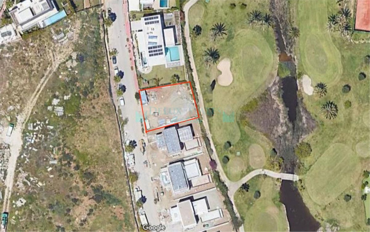 Residential Plot for sale in El Paraiso, Estepona