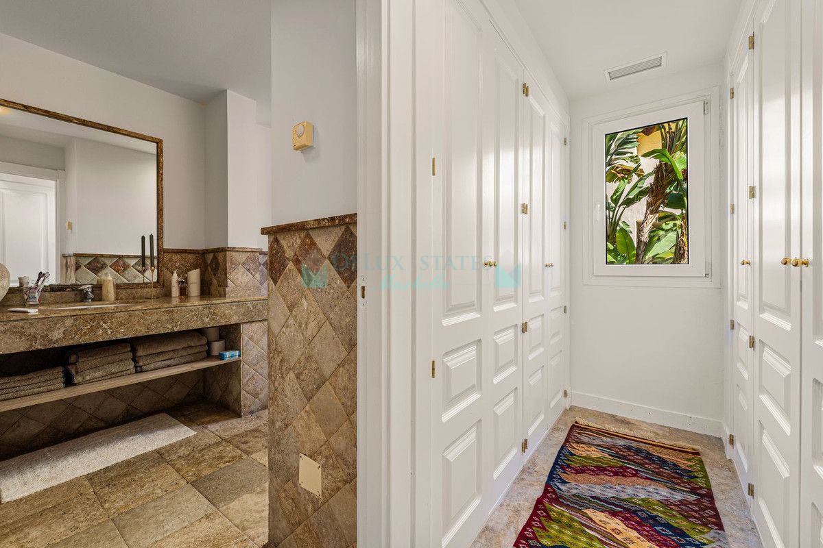 Apartment for rent in Marbella Golden Mile