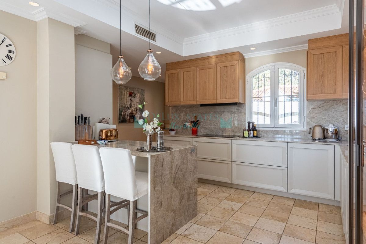 Villa en venta en Nueva Andalucia