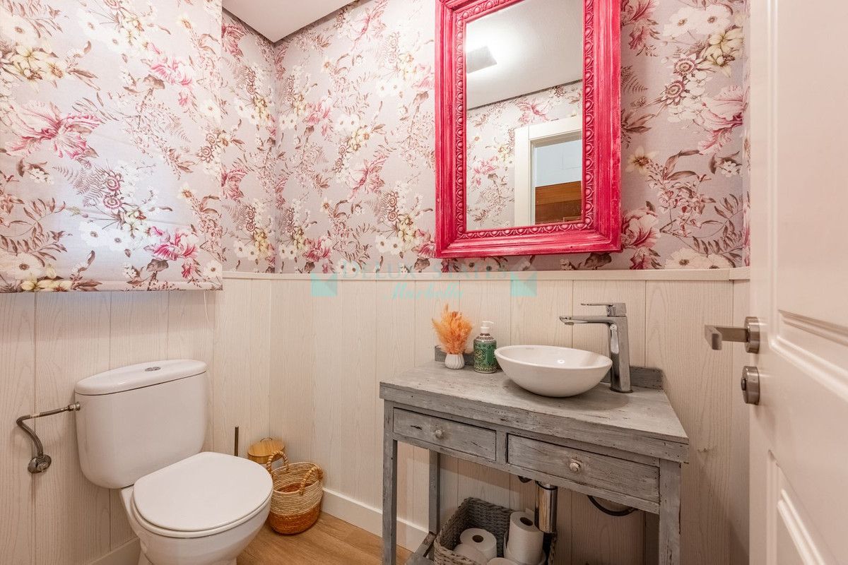 Semi Detached Villa for sale in Nagüeles, Marbella Golden Mile