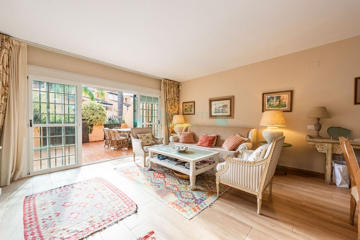 Semi Detached Villa for sale in Nagüeles, Marbella Golden Mile