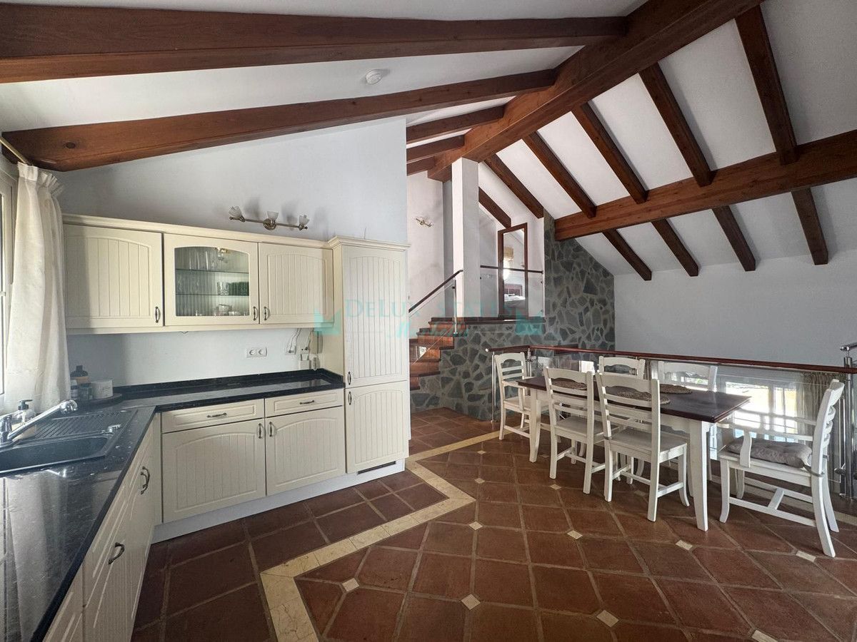 Villa for sale in Istan