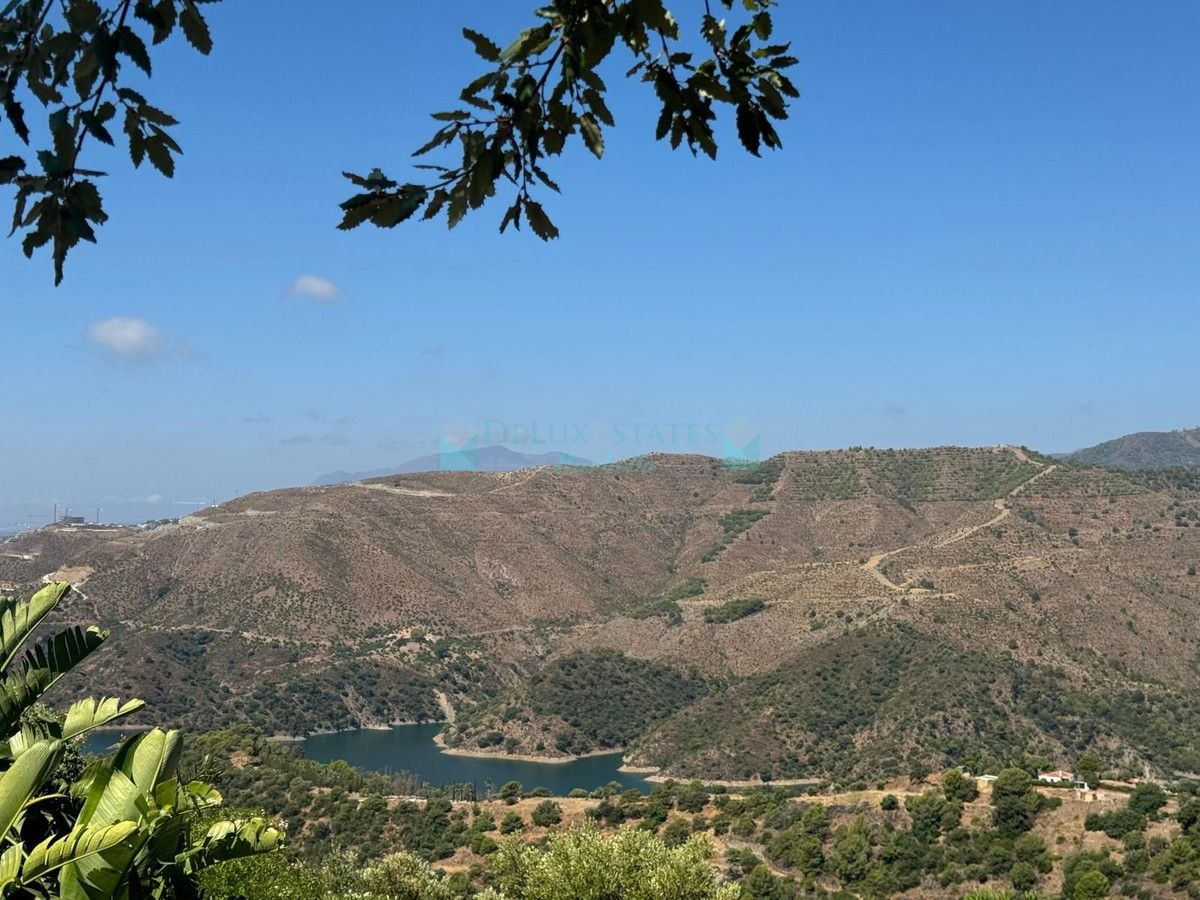 Villa for sale in Istan