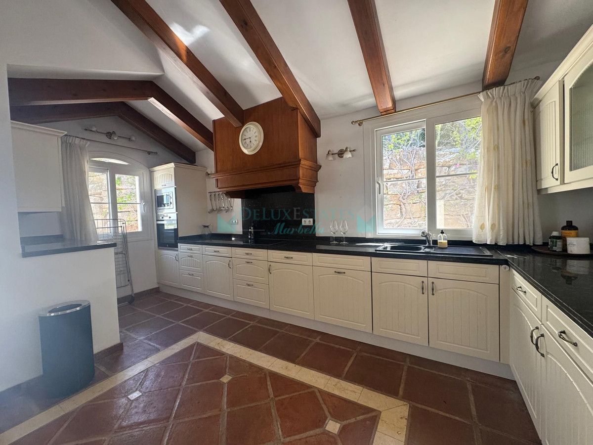 Villa for sale in Istan