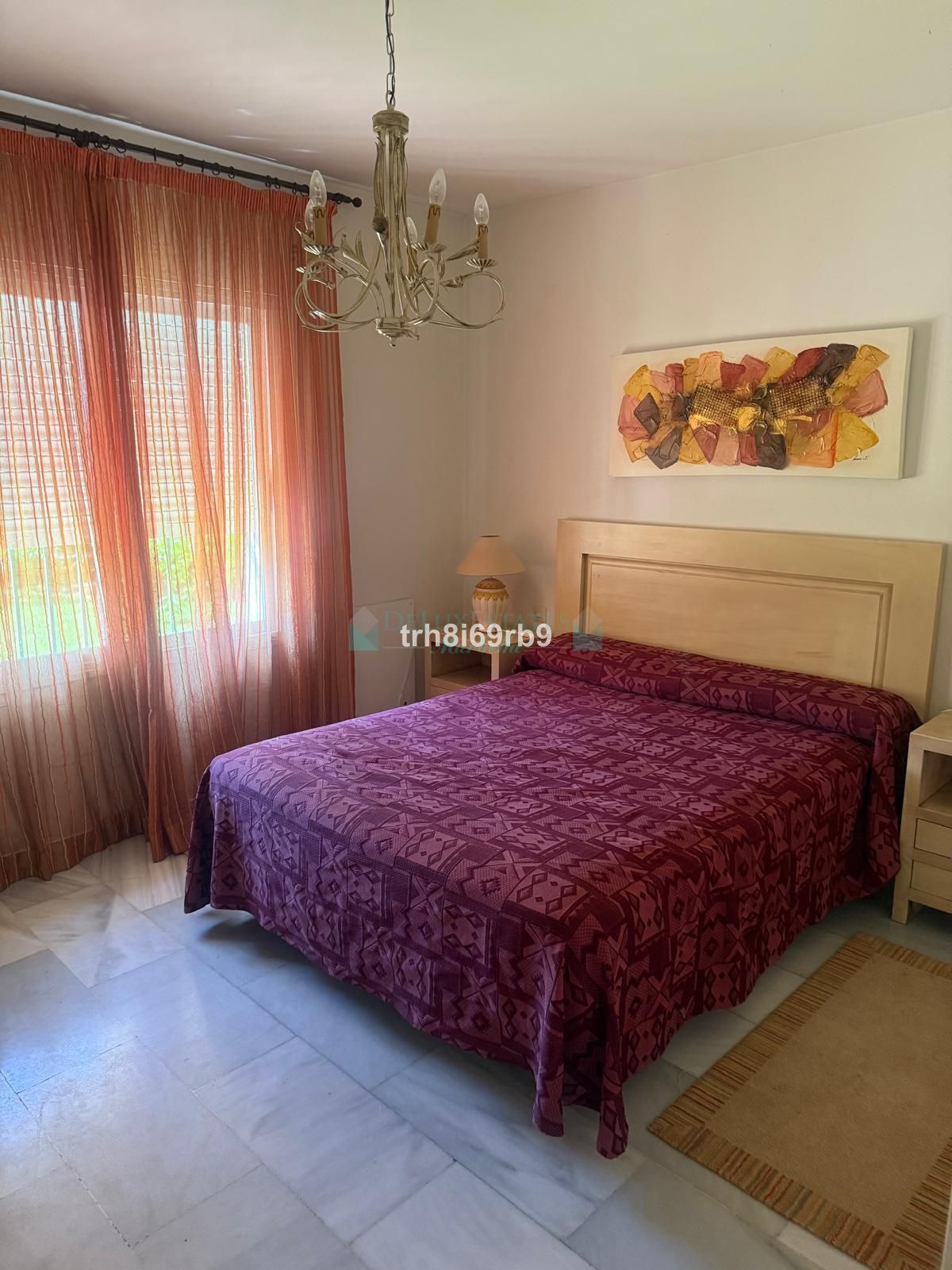 Villa for sale in Benamara, Estepona