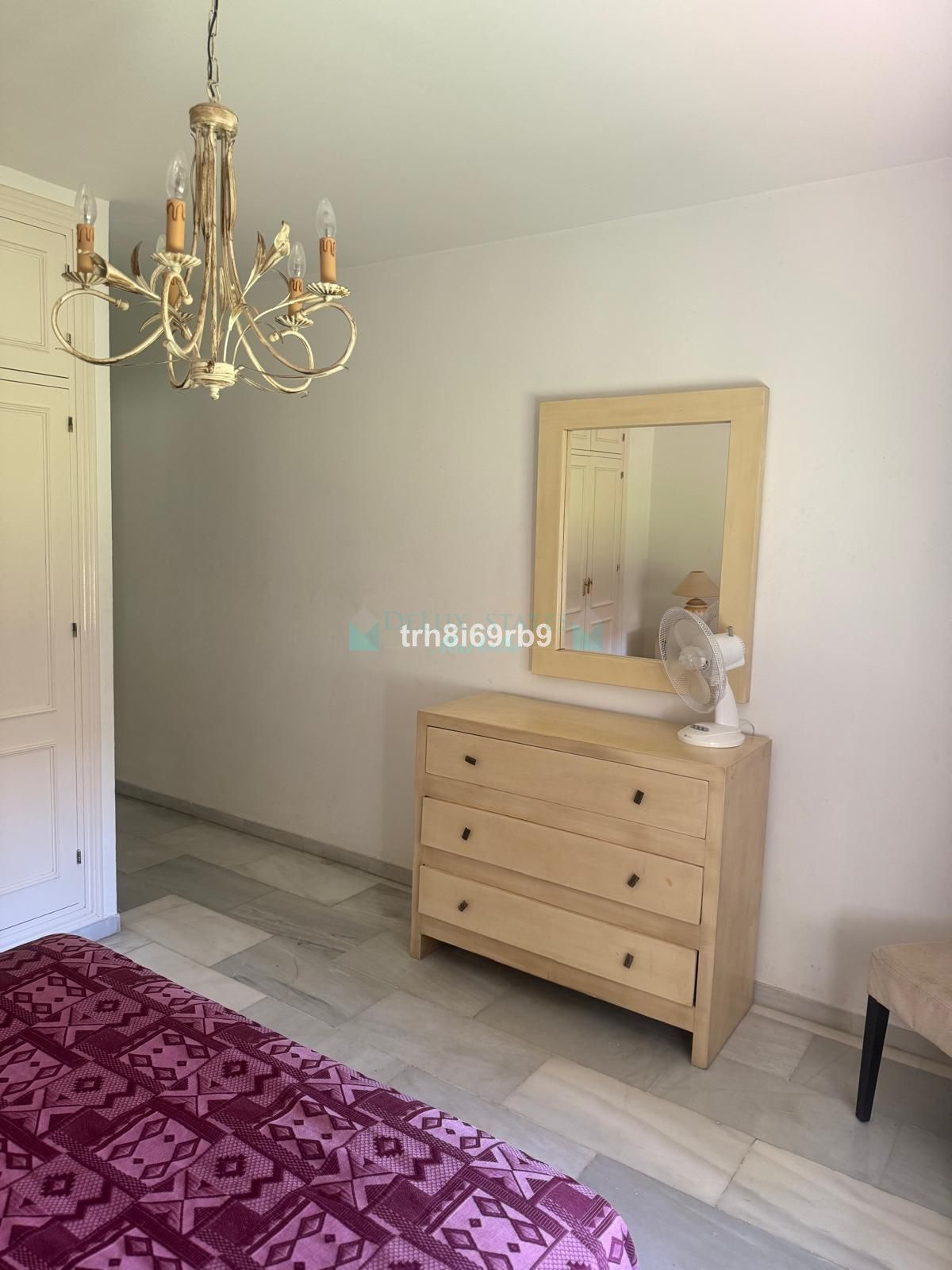 Villa for sale in Benamara, Estepona