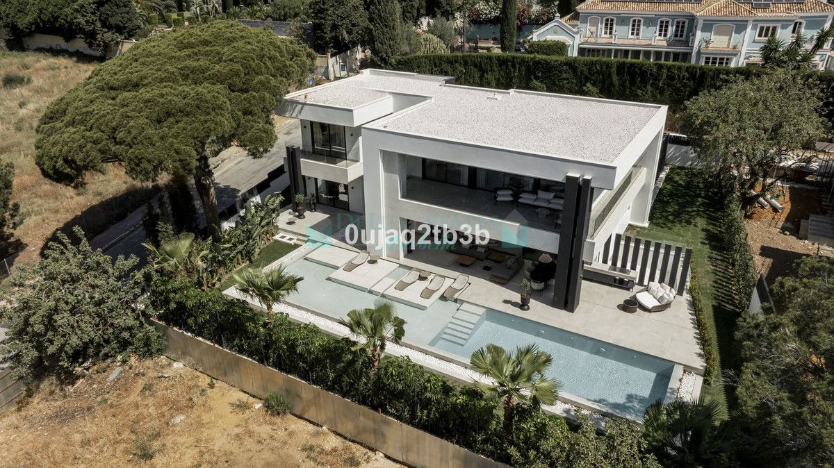 Villa for sale in Nagüeles, Marbella Golden Mile