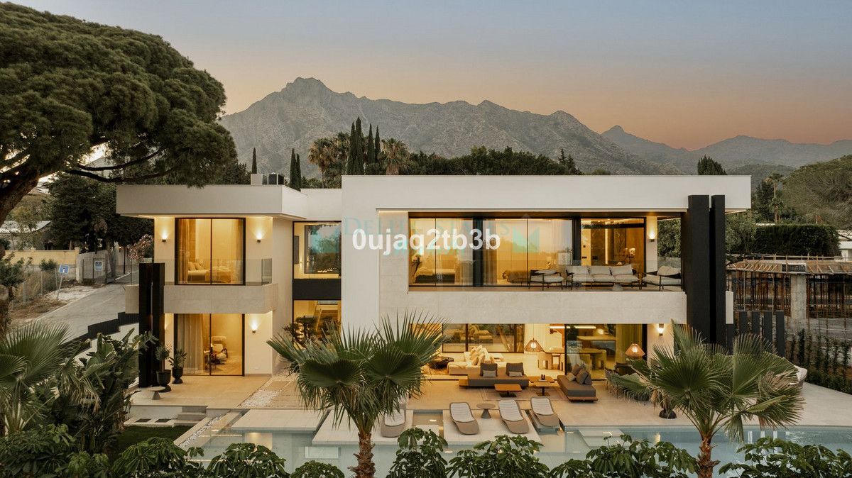 Villa for sale in Nagüeles, Marbella Golden Mile