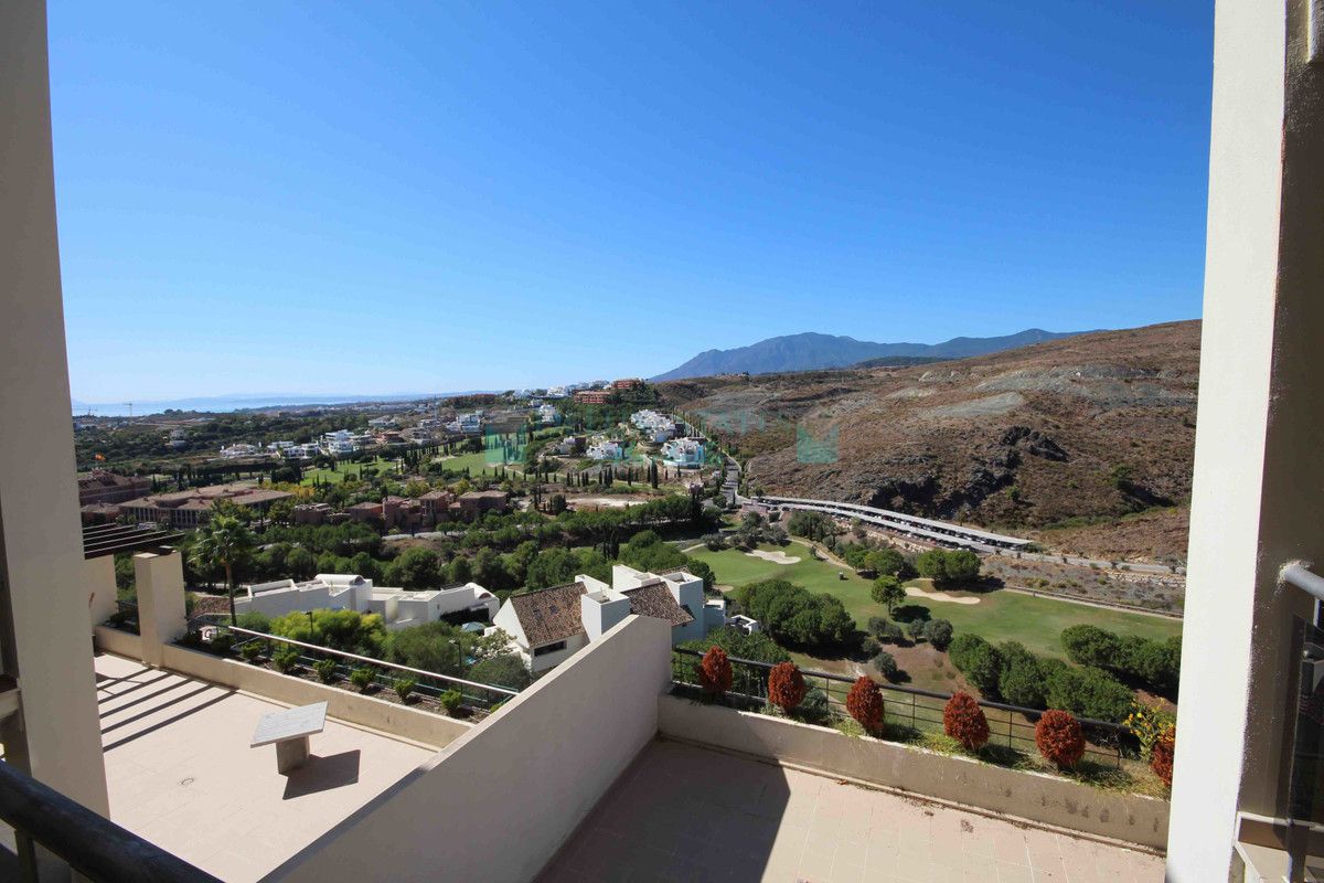 Apartment for sale in Los Flamingos, Benahavis
