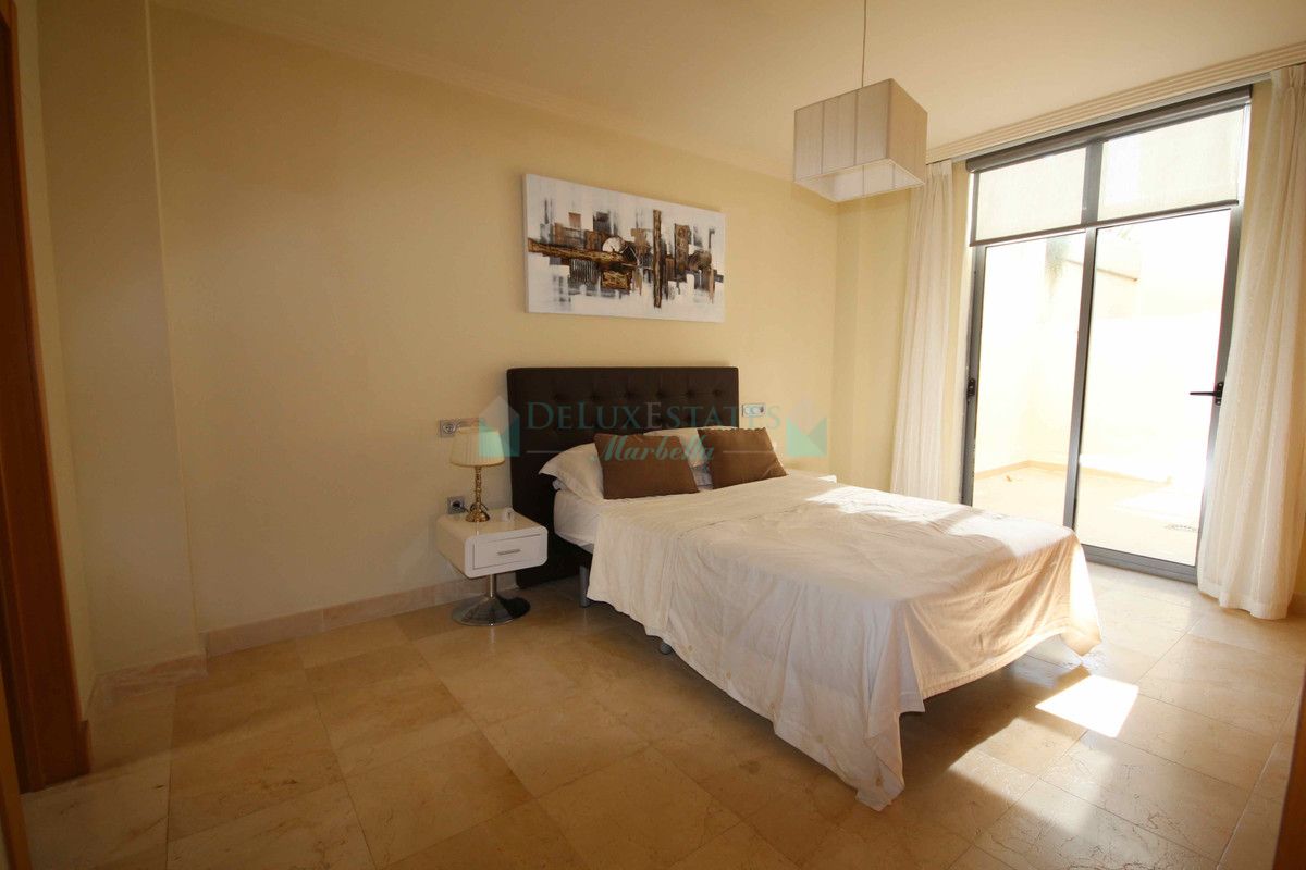 Apartment for sale in Los Flamingos, Benahavis