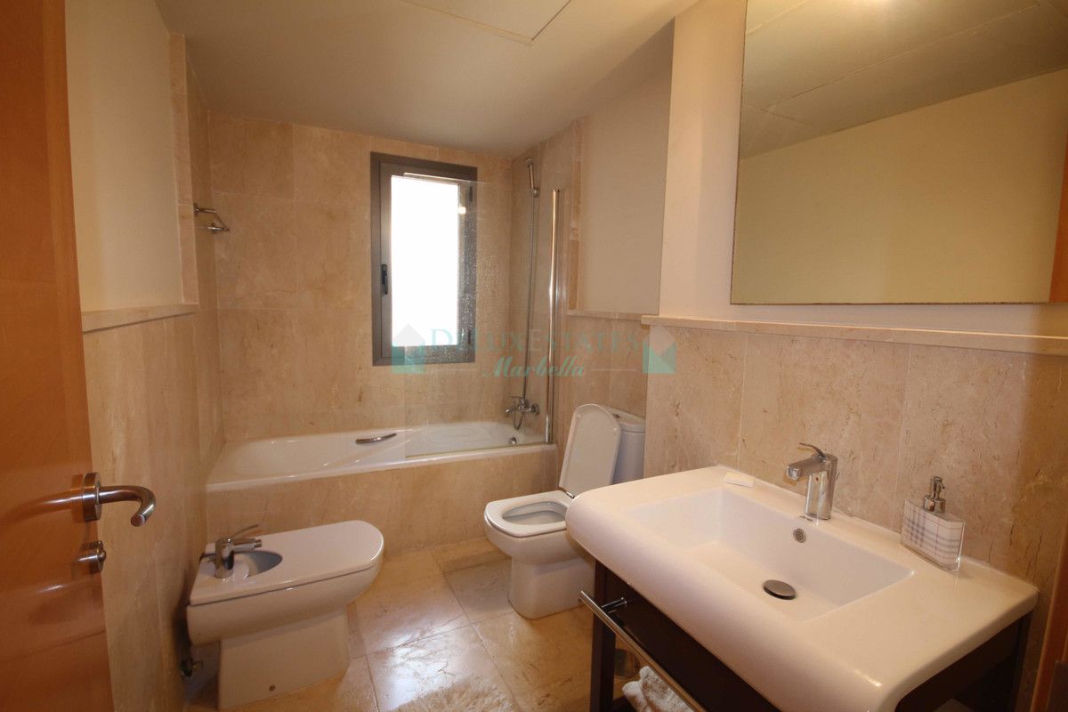 Apartment for sale in Los Flamingos, Benahavis