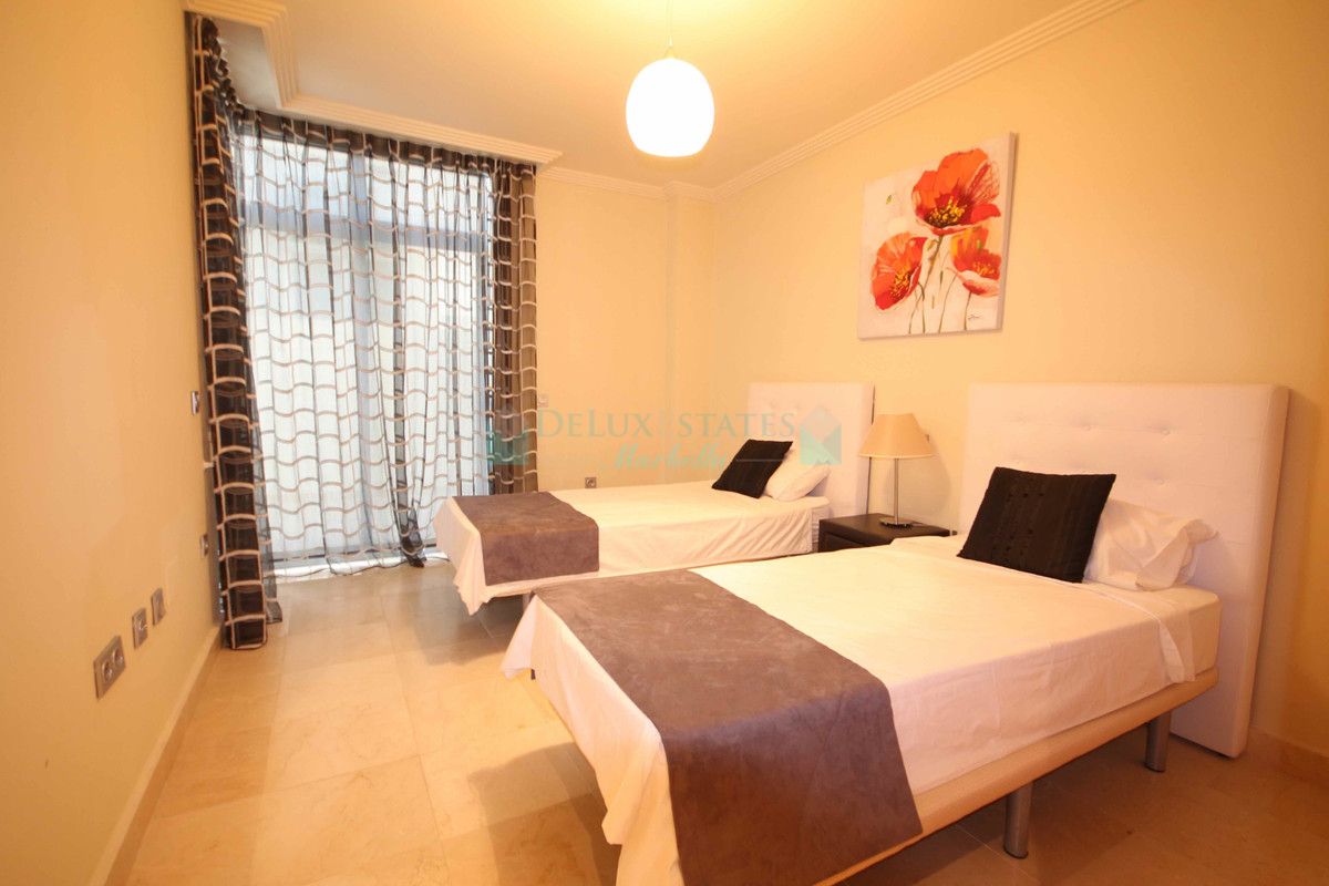 Apartment for sale in Los Flamingos, Benahavis