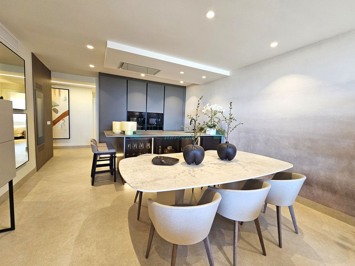 Ground Floor Apartment for sale in New Golden Mile, Estepona