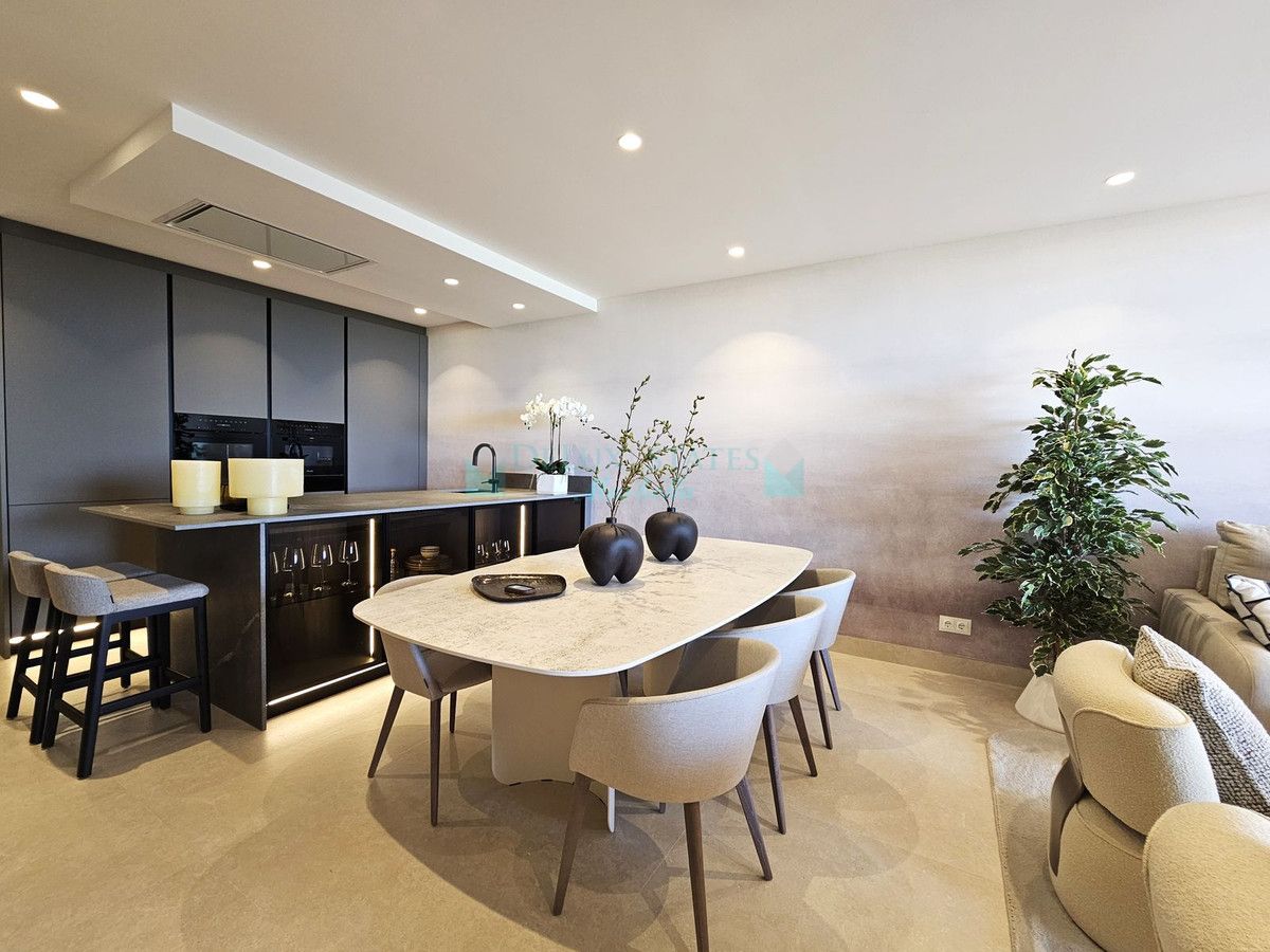 Ground Floor Apartment for sale in New Golden Mile, Estepona