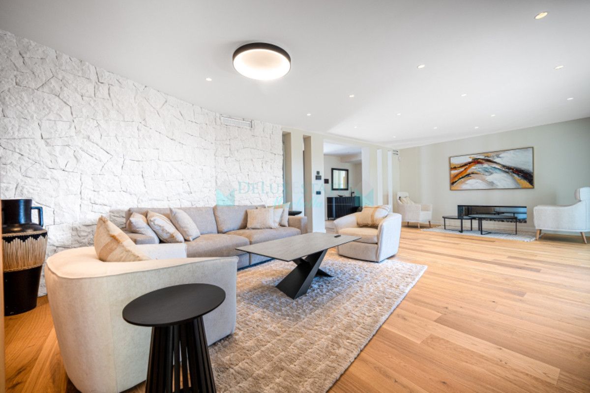 Villa for sale in Nagüeles, Marbella Golden Mile