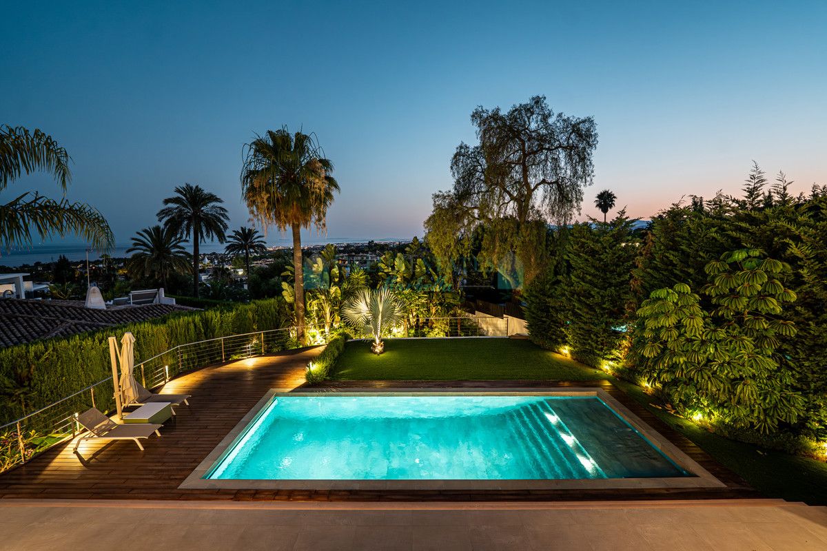 Villa for sale in Nagüeles, Marbella Golden Mile