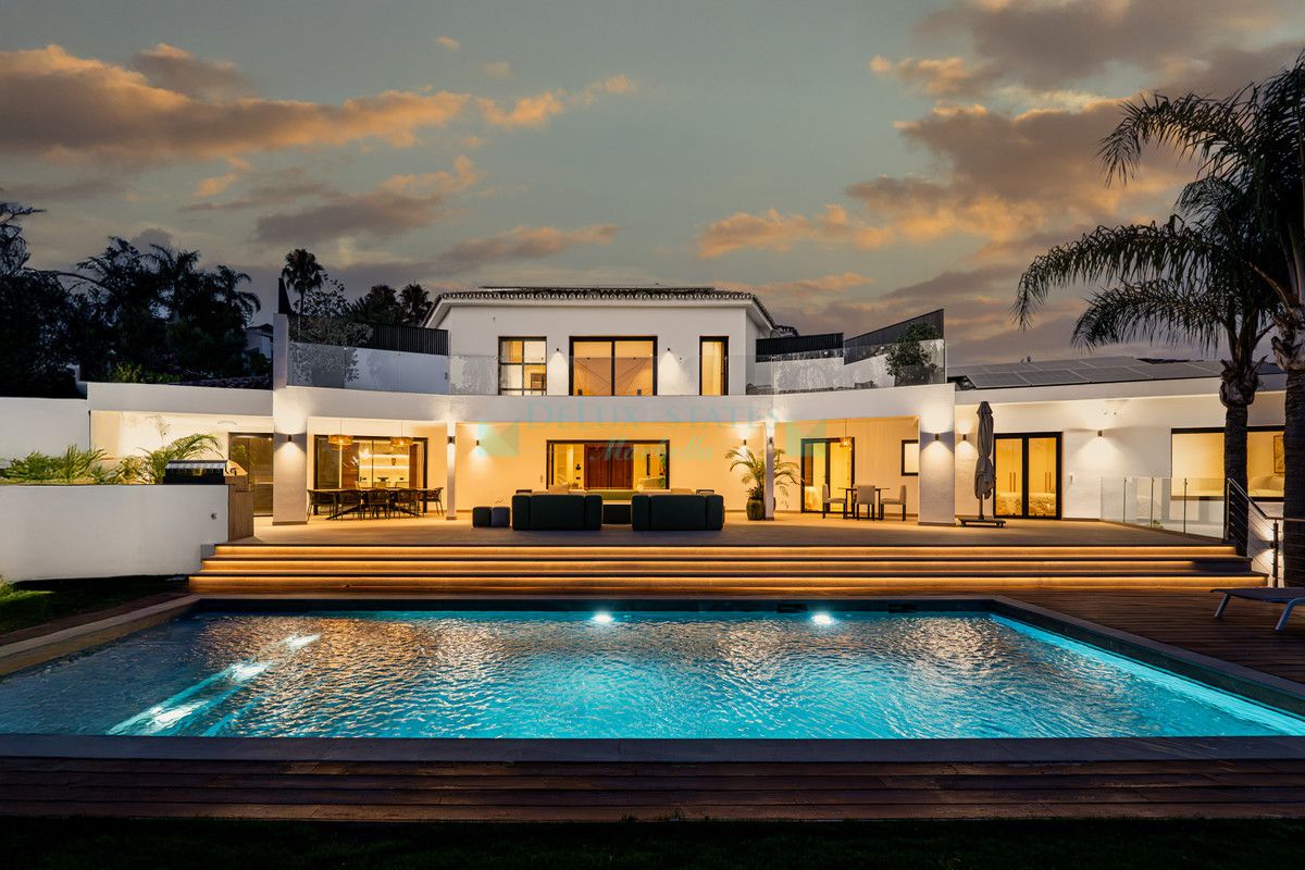Villa for sale in Nagüeles, Marbella Golden Mile