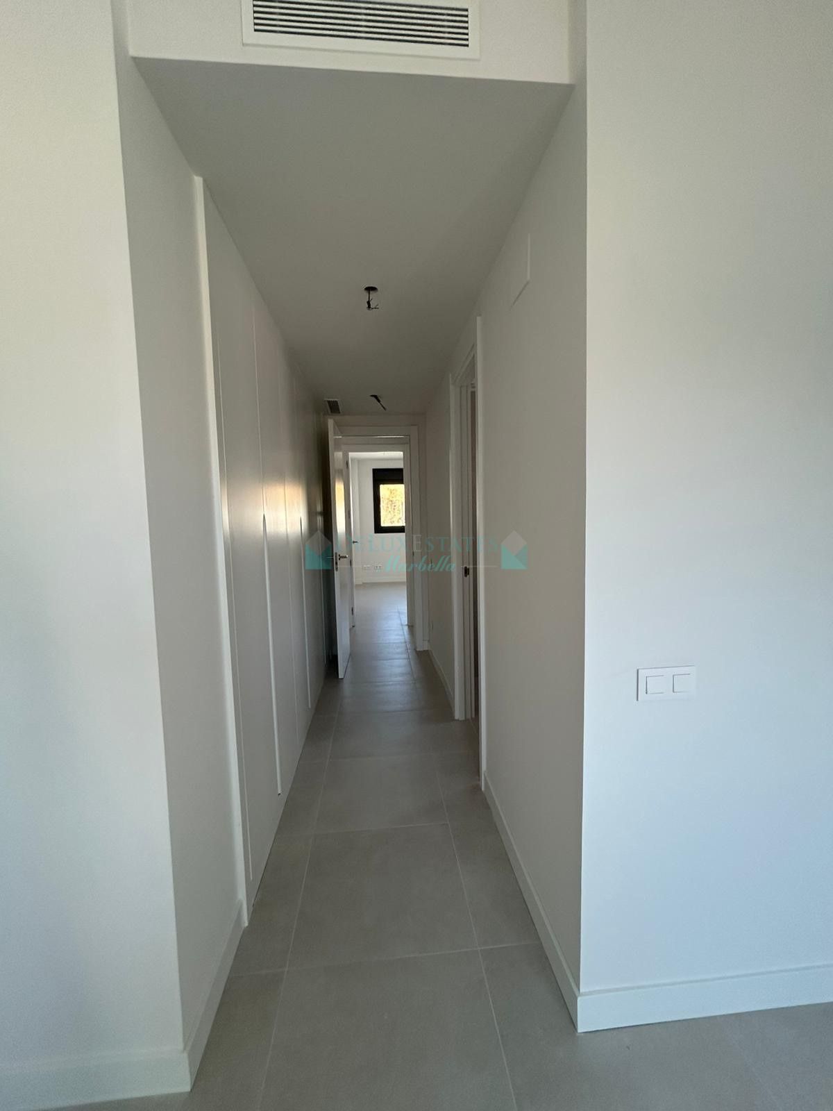 Apartment for sale in Selwo, Estepona