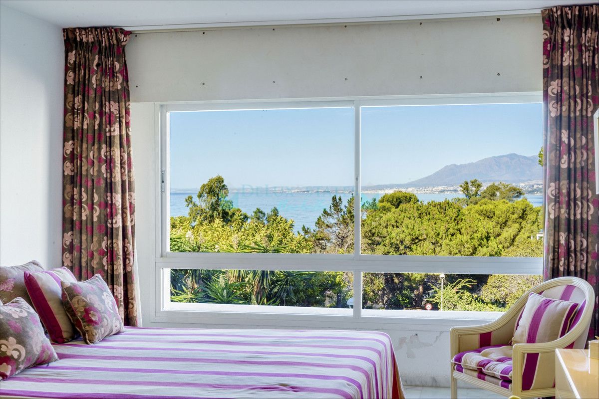 Apartment for sale in Torre Real, Marbella East