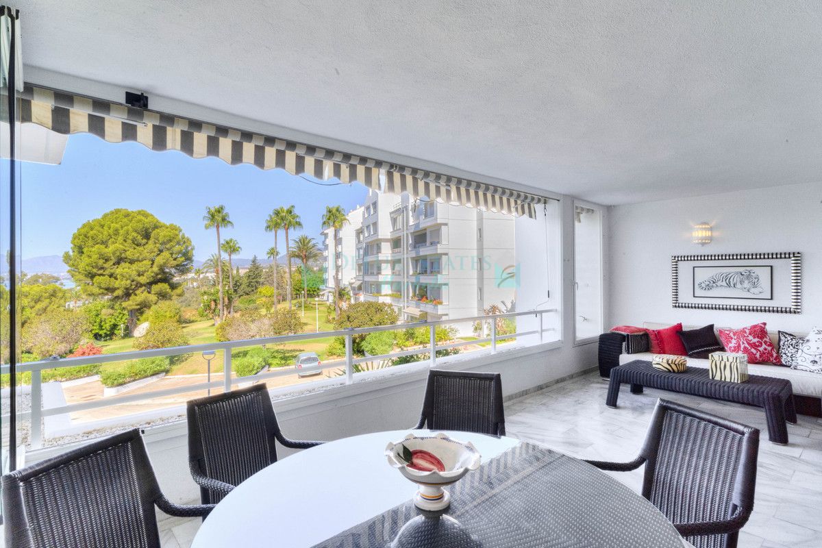Apartment for sale in Torre Real, Marbella East