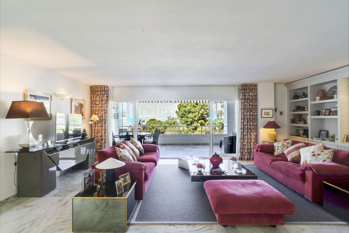 Apartment for sale in Torre Real, Marbella East