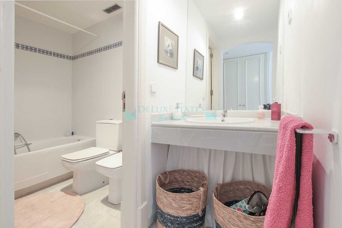 Ground Floor Apartment for sale in Marbella Golden Mile