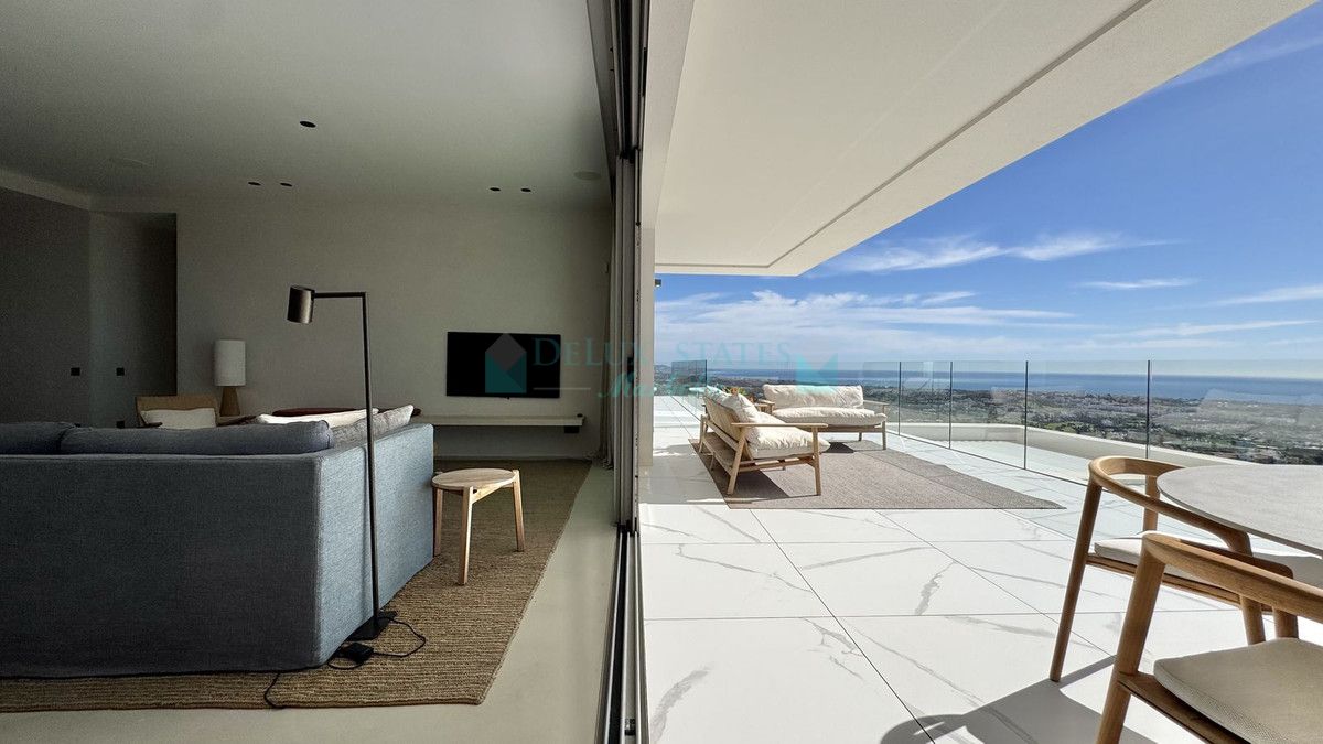 Apartment for sale in La Quinta, Benahavis