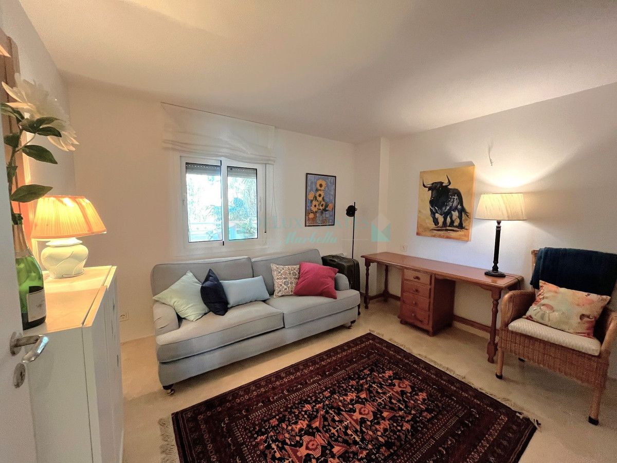 Apartamento en alquiler en Estepona