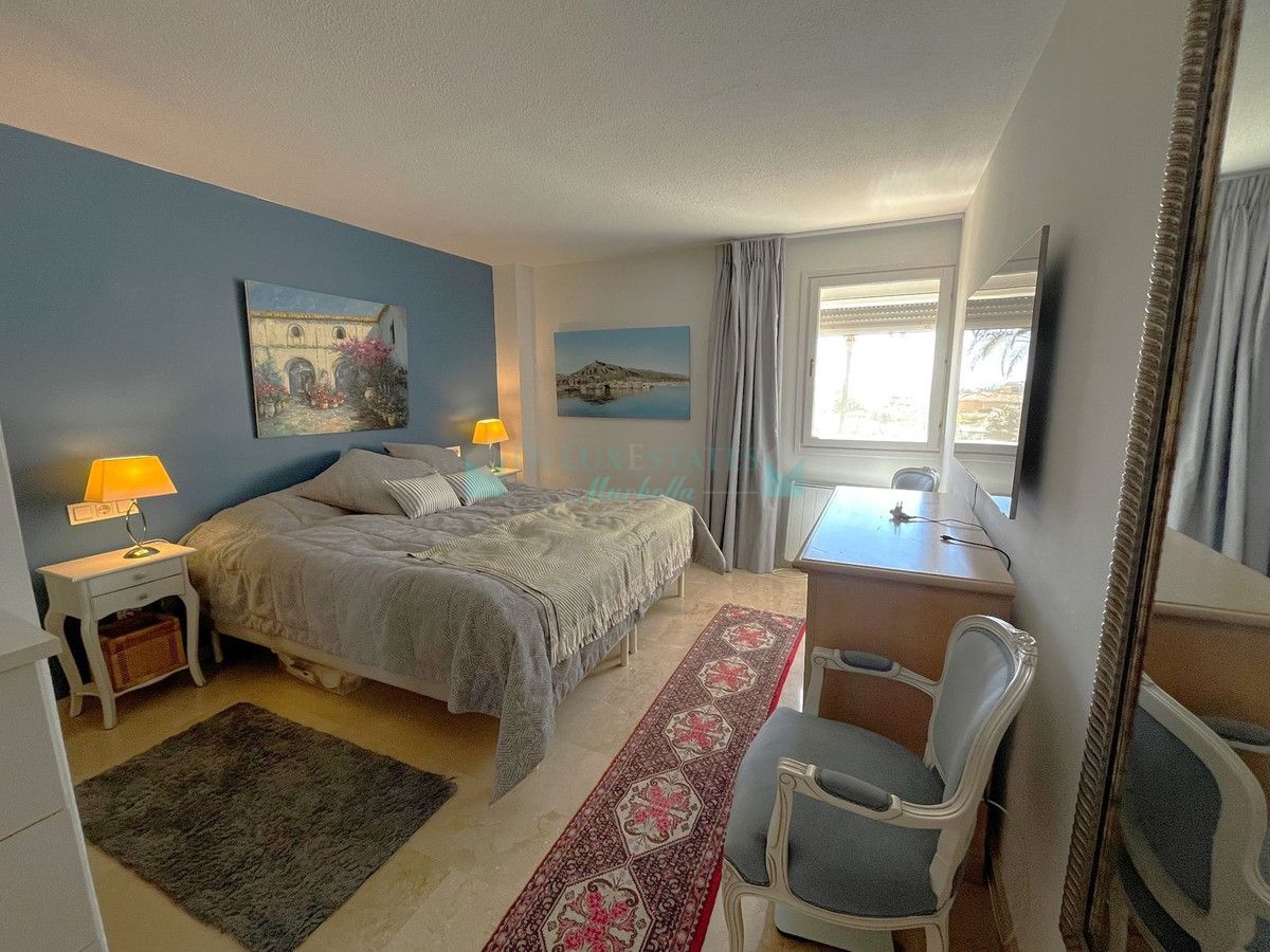 Apartamento en alquiler en Estepona