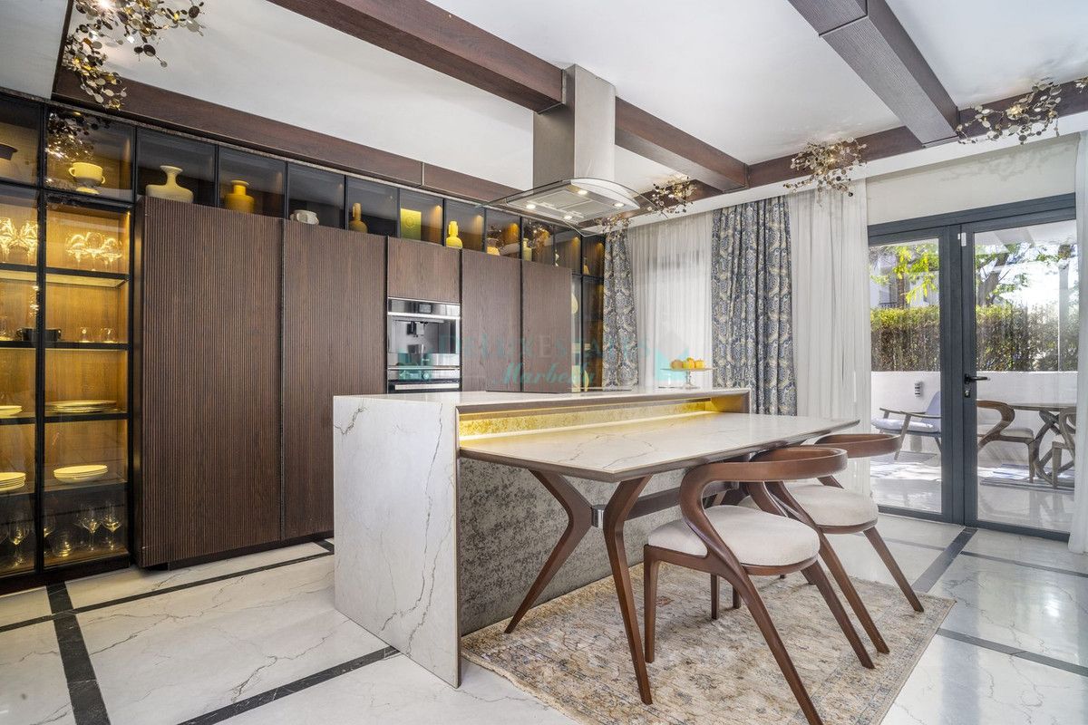 Apartamento Planta Baja en venta en Nueva Andalucia