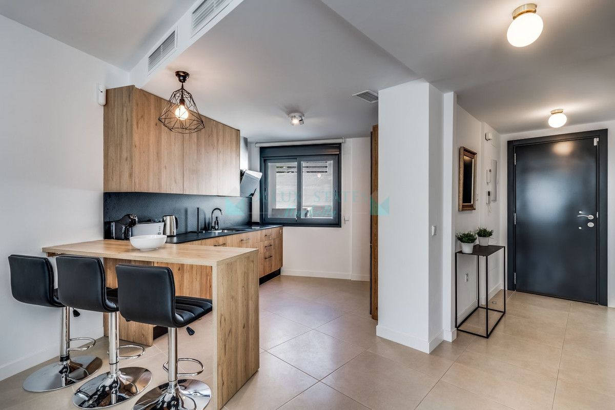 Town House for rent in El Paraiso, Estepona