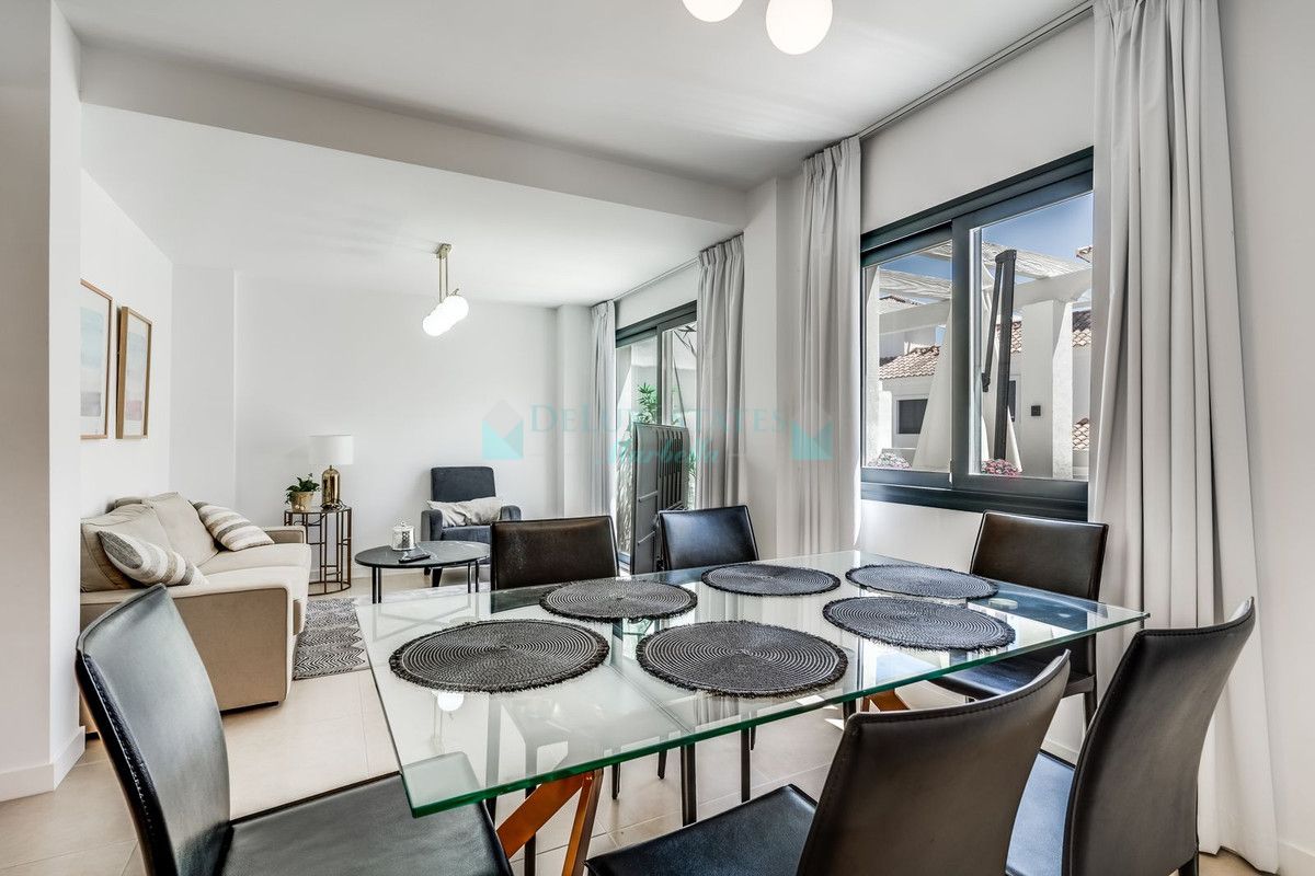 Town House for rent in El Paraiso, Estepona