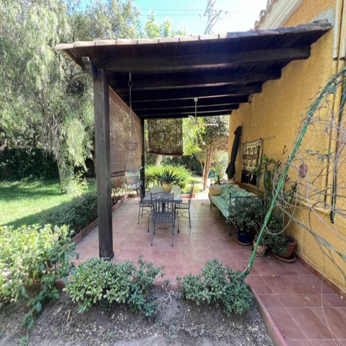 Villa for sale in El Rosario, Marbella East