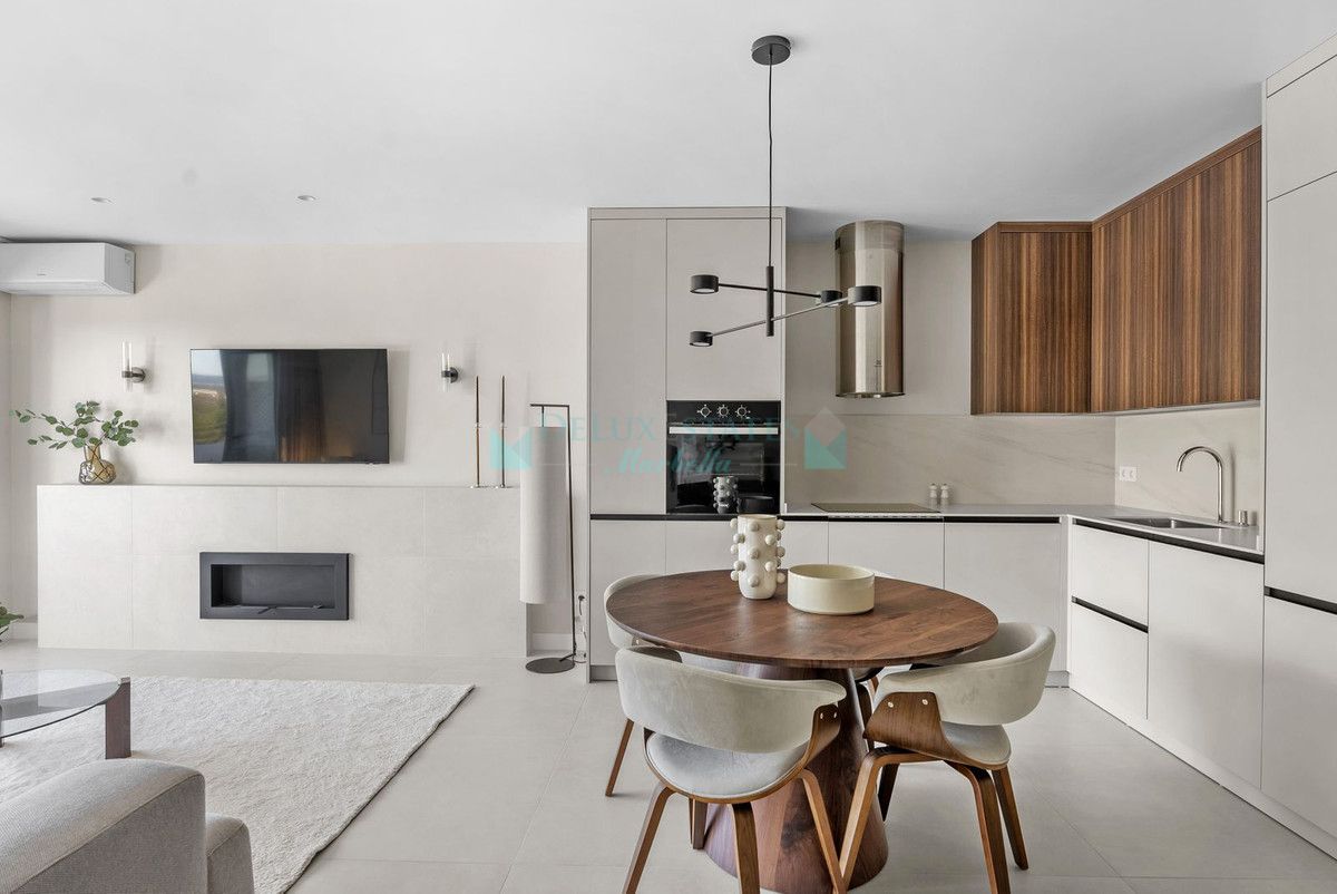 Apartment for sale in Benahavis