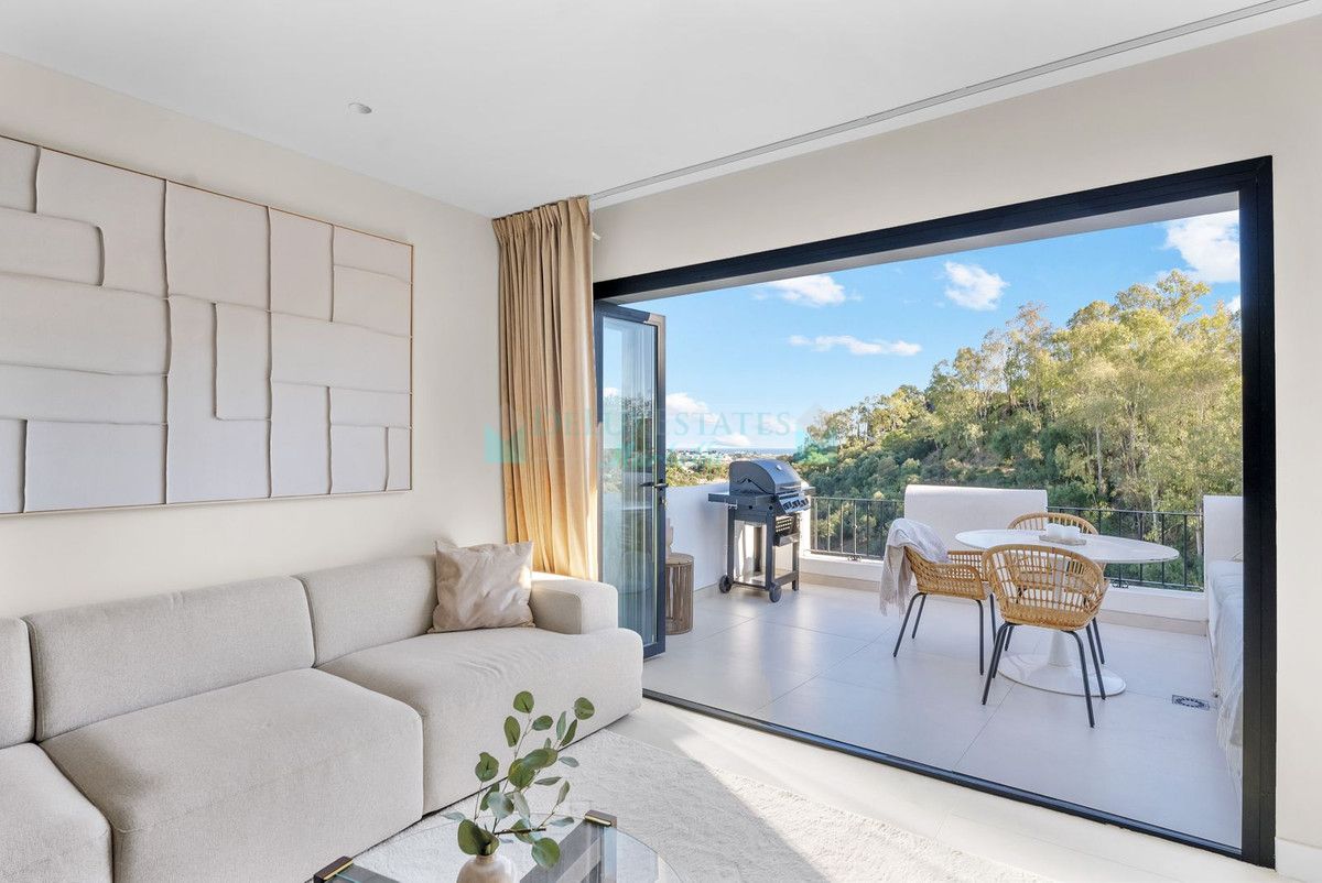 Apartment for sale in Benahavis