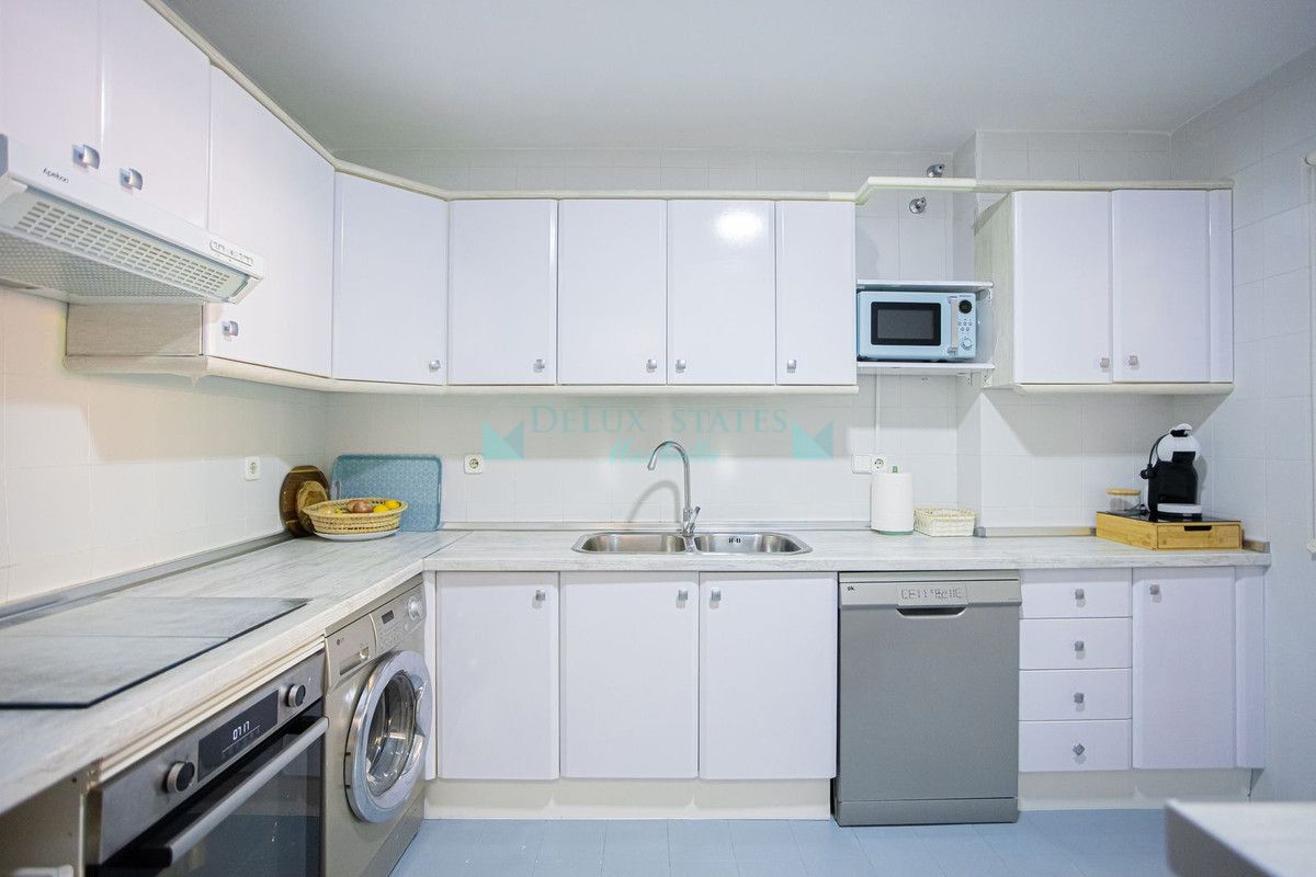 Ground Floor Apartment for sale in Marbella Golden Mile